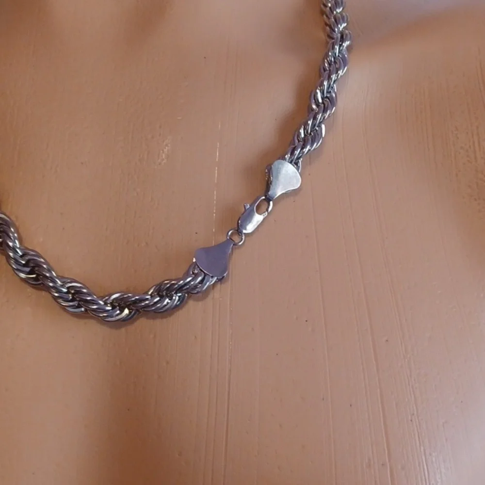 Vintage Silver Toned Rope Chain 22